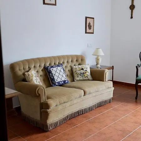 Brisa Do Mar T1 With Garden Access Lagos