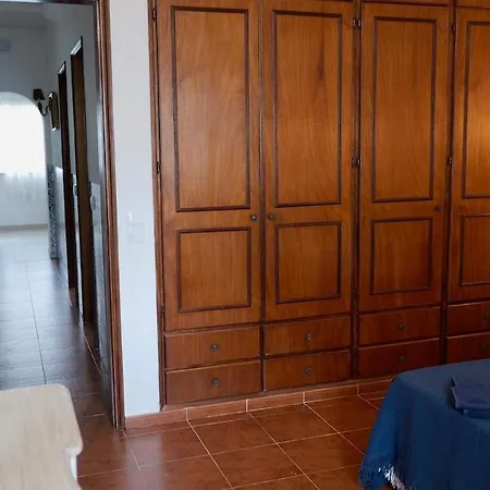 Brisa Do Mar T1 With Garden Access *